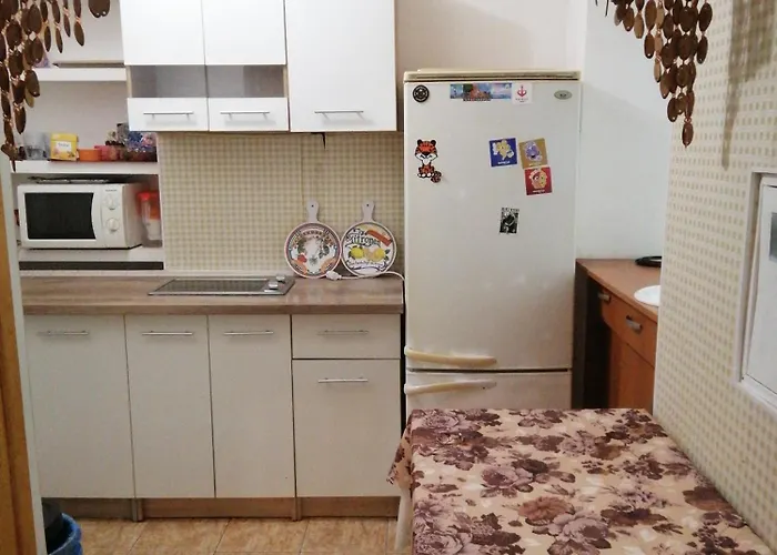 ул малая арнаутская 45 Apartment